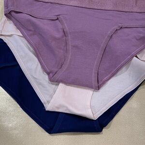 Victoria's Secret hip Hugger/Hipster panties - NWT, Bundle of 3